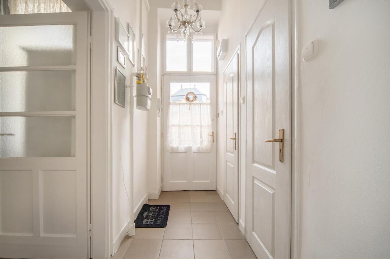 Agria Vintage Apartman エゲル エクステリア 写真